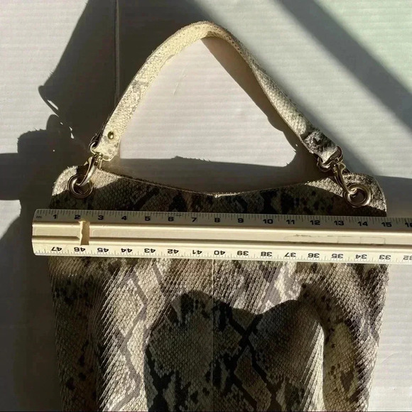 Maurizio Taiuti Genuine Leather Python Shoulder Purse - Picture 15 of 15